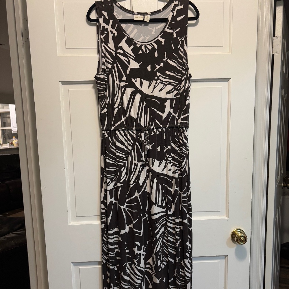Chico's Zenergy Noelle Palm Maxi Dress Size 2 (12) brown/white